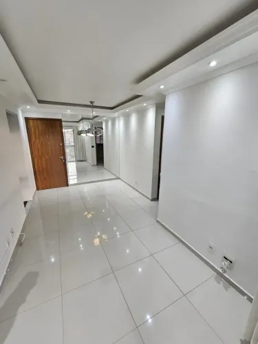 Vendo lindo apartamento de 2 quartos com suíte no Condomínio Norte Parque Residencial