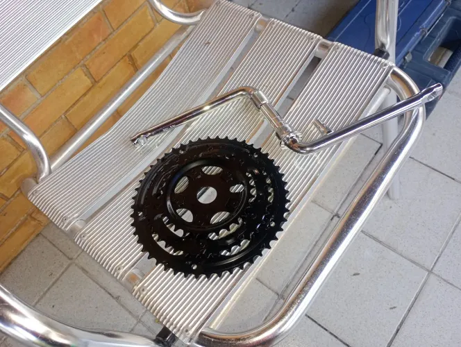 Vende-se conjunto de pedivela e coroa de 3 marchas!!