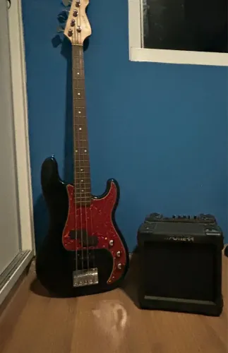Kit baixo Strinberg Precision + Amplificador Meteoro+ Cabo(Perfeito p/Estudo)