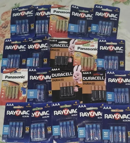 20 cartelas de pilha palito 150,00