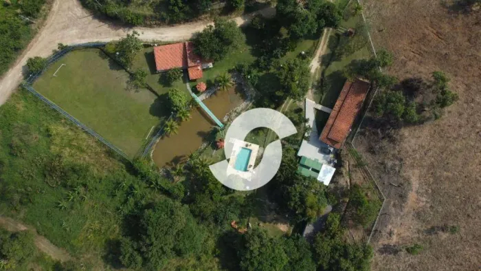 Sítio com 8 dormitórios à venda, 20000 m² por R$ 650.000,00 - Pitangas - Tanguá/RJ