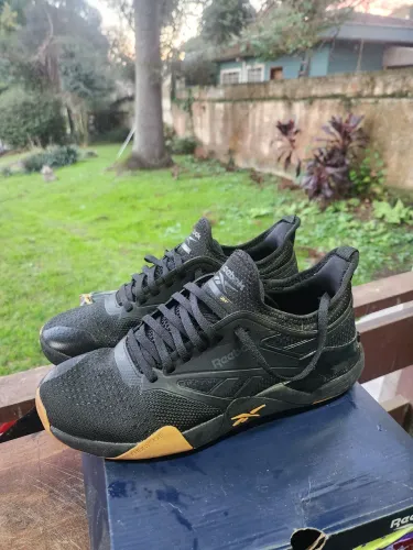 Tênis Reebok Nano Court 41(zerado)