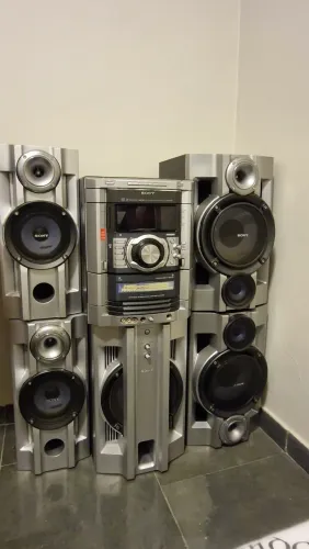 Mini sistem Sony Genezi MHC-GN880