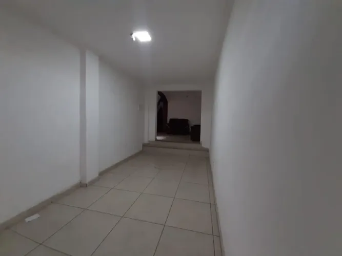 ALUGA-SE KITNET PARA MULHERES