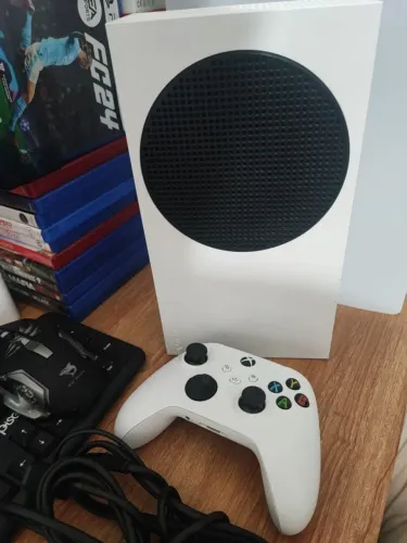 Xbox séries S 512gb semi novo