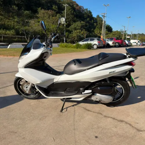 Honda PCX Conservada - Revisada, Pronta para Rodar!