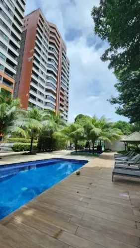 Portal da Villa, Adrianópolis, andar alto, 190m2, 3 suítes, com closet, armários, climatiz