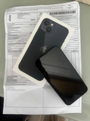 Vendo iPhone 13 256gb com nota fiscal e 100% da bateria