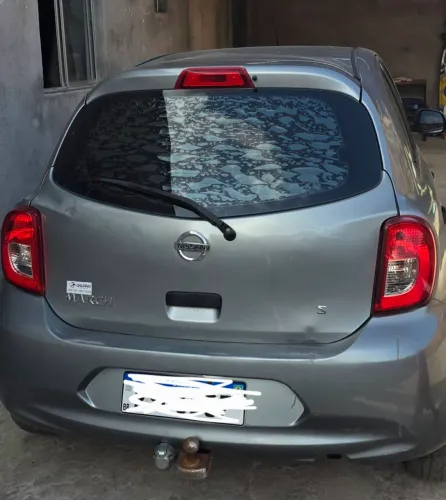 Nissan March S 1.0 12V Flex 5P 2015