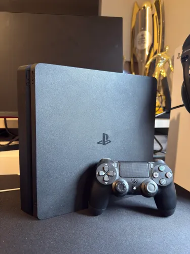 Ps4 slim