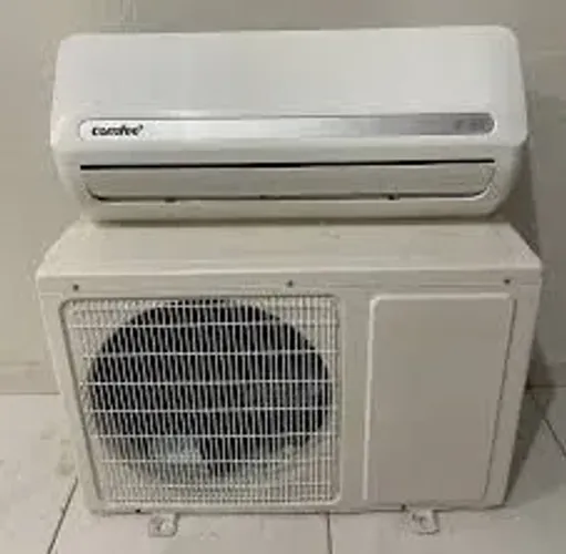 Ar condicionado 9.000 btus com 1 ano de Uso