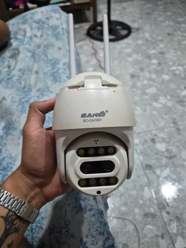 Vendo câmera de segurança Wi-Fi SANCI SC-CA1001 com cartão de memória 64GB