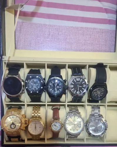 Relógios cada um por R$150