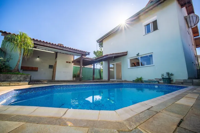 Casa com 3 dormitórios, sendo 2 suítes para venda - Granja Viana - Cotia - SP