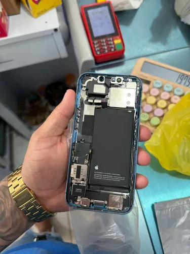 Carcaça iPhone 13 
