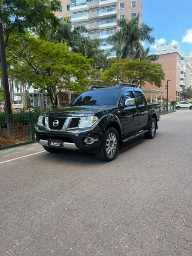 Nissan Frontier SL CD 4X4 2.5tb Diesel AUT 2014