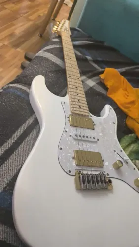 GUITARRA SEIZI KATANA MUSASHI WHITE GOLD LTD