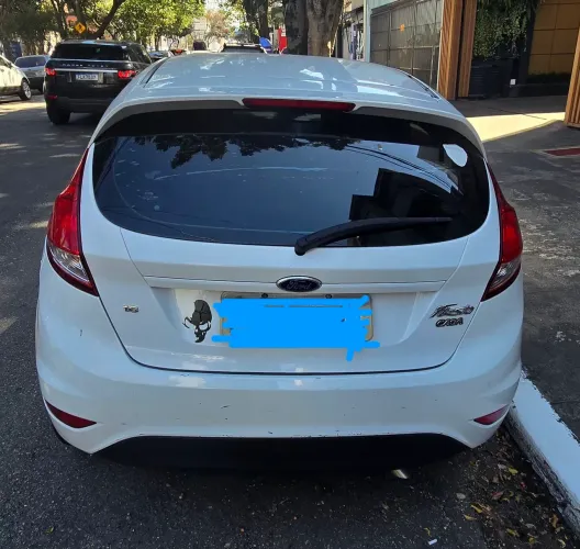 Ford Fiesta 1.6 16V Flex Mec. 5P 2015