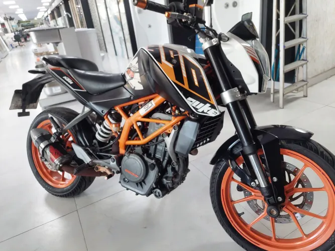 Ktm Duke 390 CC a mais leve da categoria 