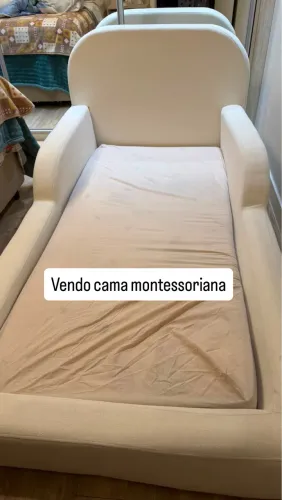 Vendo Cama Montessoariana com colchao.