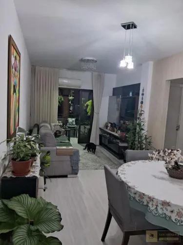 Apartamento para Venda em Balneário Camboriú, Centro, 3 dormitórios, 1 suíte, 2 banheiros,