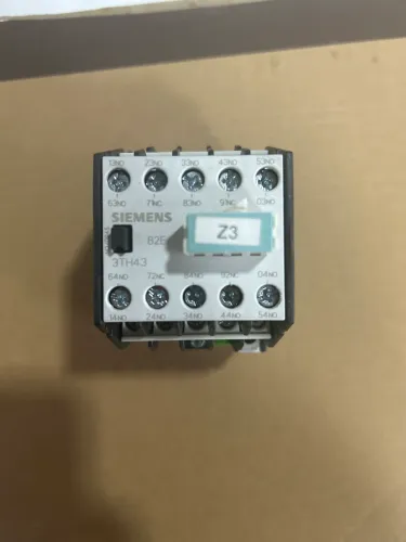 Contatora Siemens 16 A (com defeito)