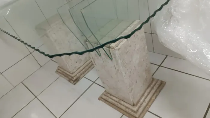 Mesa mármore e vidro
