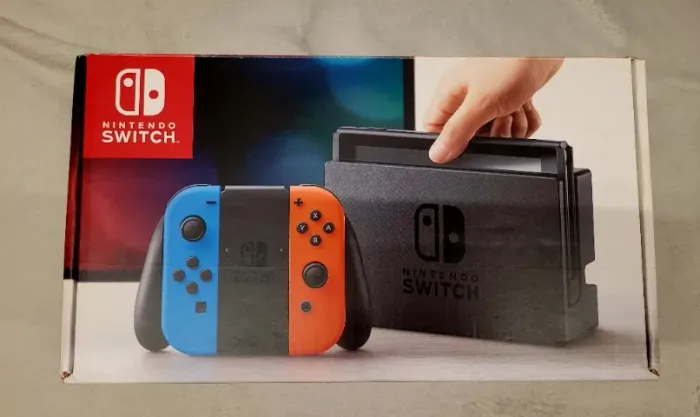 Nintendo Switch sem fita com consoles