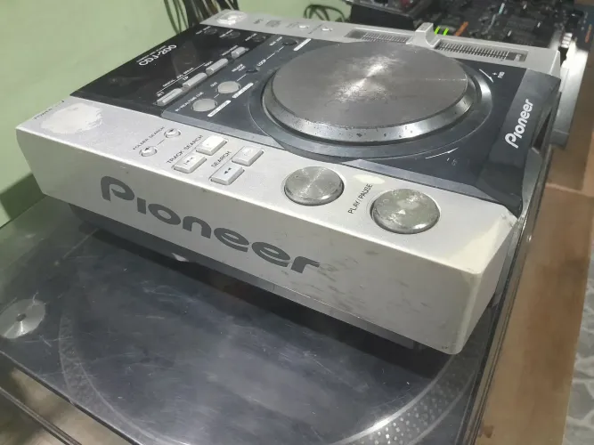 Cdj pionner mod 200