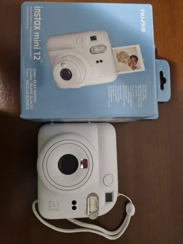 Câmera fotográfica instantânea INSTAX MINI 12