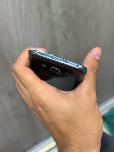 CELULAR J5 SEMI NOVO 16GB DE ARMAZENAMENTO 1,5 GB RAM