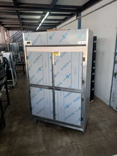Geladeira Comercial 4 Portas 220V - Polar