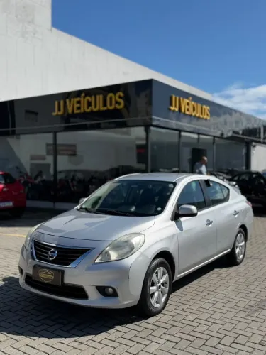 Nissan Versa SL 1.6 16V Flex Fuel 4P Mec. 2012