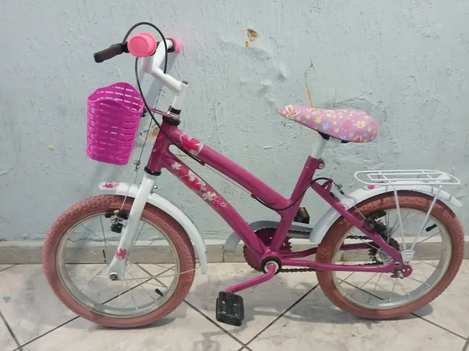 Bicicleta aro 16 infantil Ceci, tudo ok, só andar 