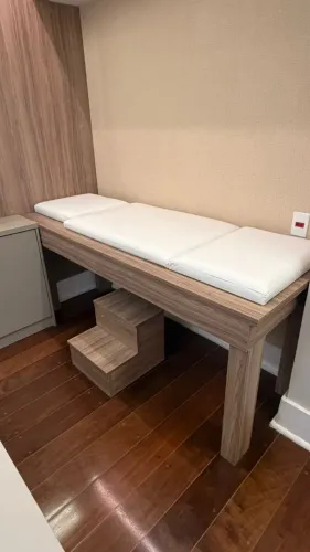 Maca de madeira MPF com escada e colchão
