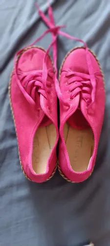 Vendo tênis rosa adulto 