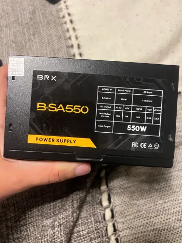 Fonte de computador 550W