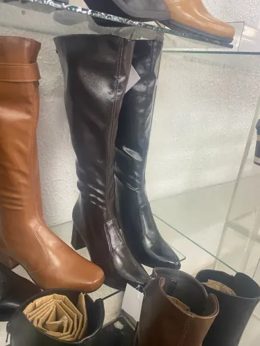 Bota de salto nunca usada TAM 37