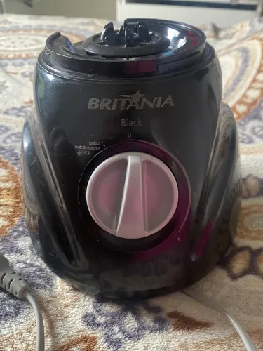 Vendo base de liquidificador em ótimo estado usado poucas vezes