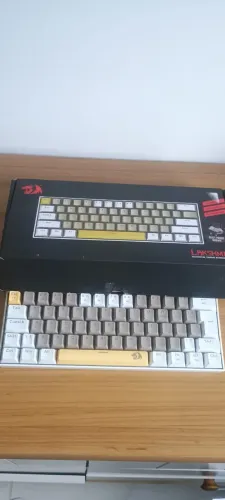 Teclado Mecânico Gamer Redragon Lakshmi Dayligth Led Branco