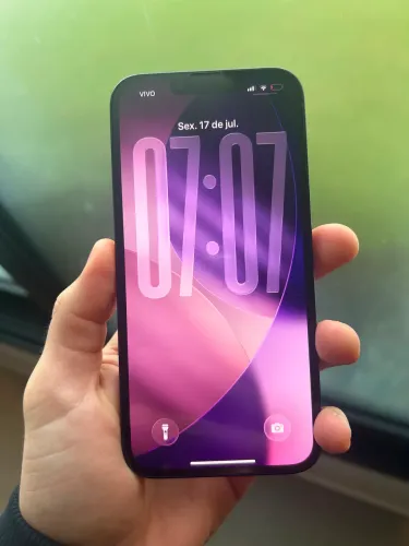 iPhone 13