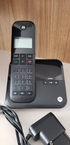 Telefone Sem Fio Motorola M4000 Com Identificador De Chamadas Viva Voz Despertador - Preto