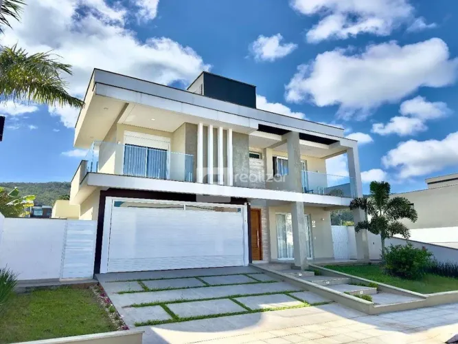 Casa com 3 dormitórios à venda por R$ 4.200.000,00 - Lagoa da Conceição - Florianópolis/SC