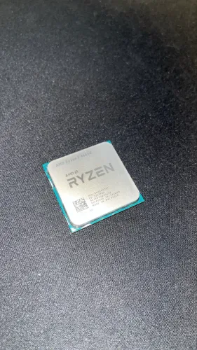 Processador AMD Ryzen 5 4600G 6 Núcleos 12 Threads AM4 Usado