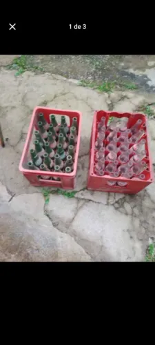 Estou vendendo duas caixas de coca cola por 100 reais