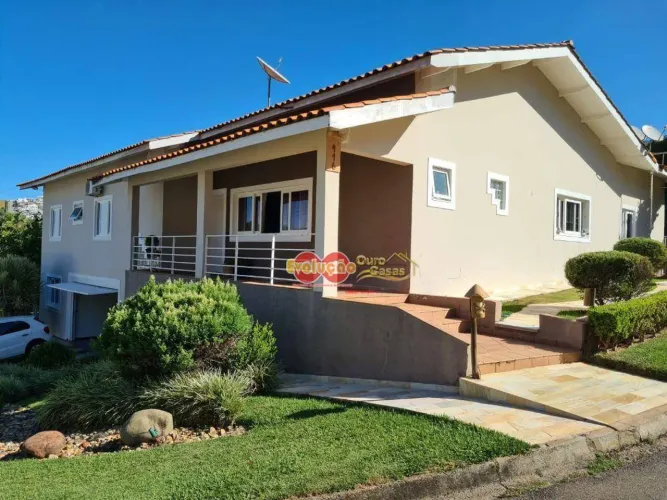 Linda Casa no Condomínio Itatiba Country Club