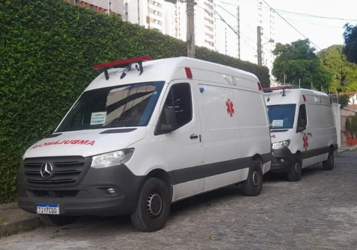 Mercedes-Benz Sprinter 416 Furgão Longo T.a. 2.2 Dies 2021