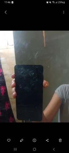 Alguém pra trocar IPhone Xr ou 11 pelo meu Samsung A06?