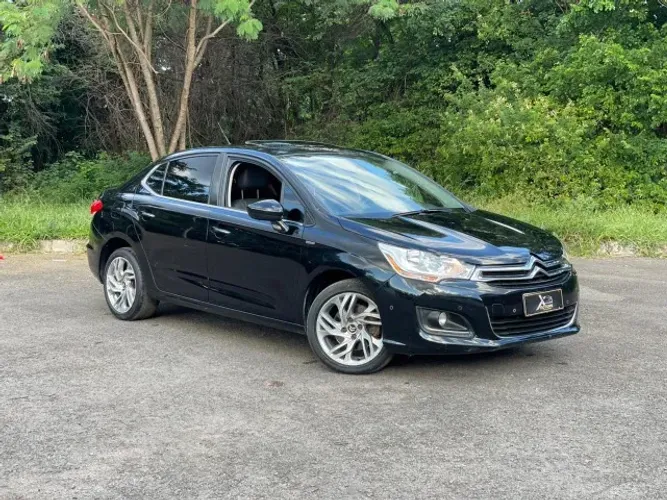 Citroen C4 Lounge Exclusive 1.6 Turbo Flex Aut. 2015