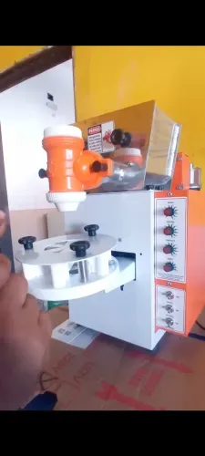 Máquina de fazer salgados , estufa e mesa de inox